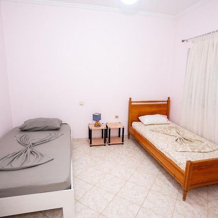 Connie'S Apartments Saranda Zewnętrze zdjęcie