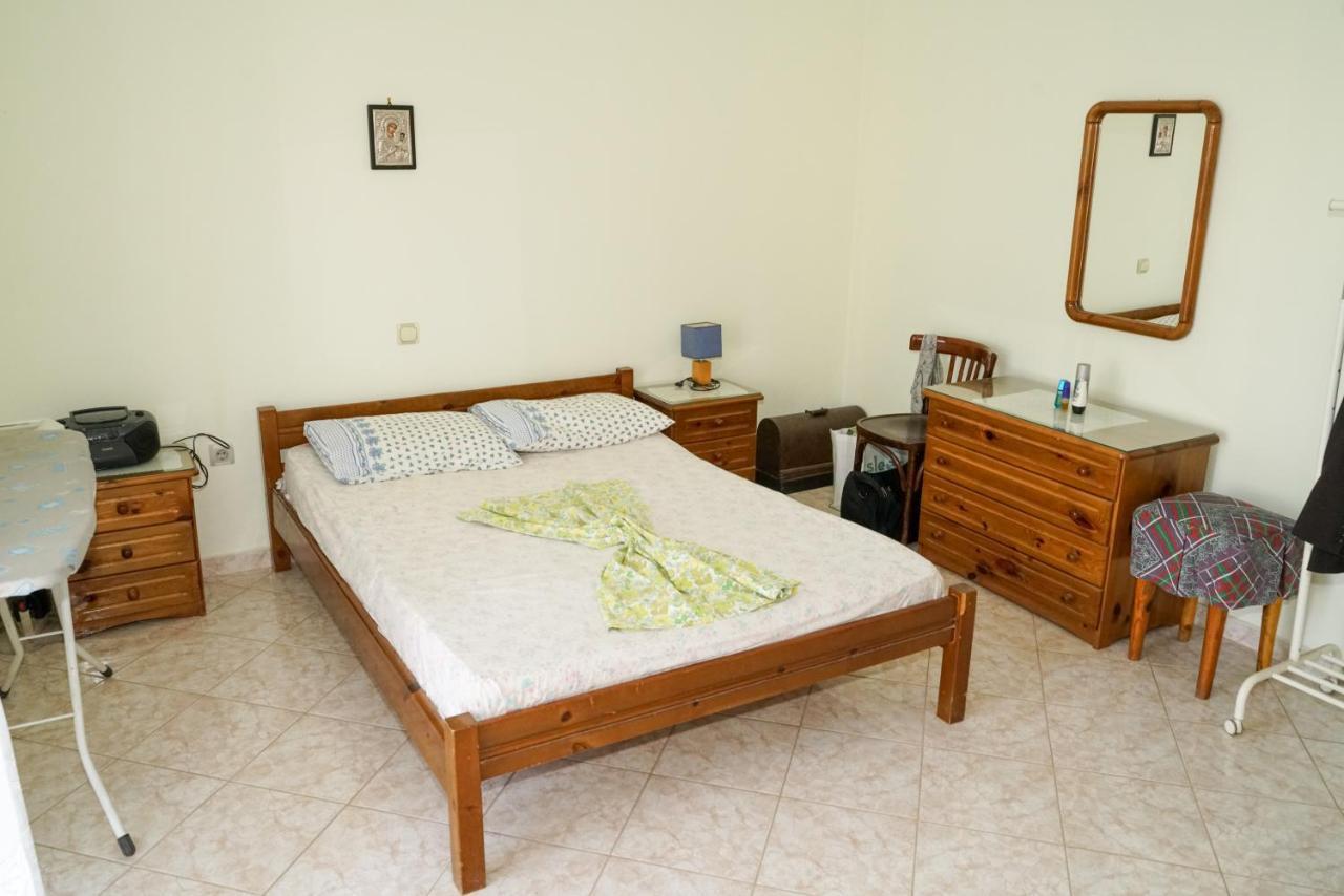 Connie'S Apartments Saranda Zewnętrze zdjęcie